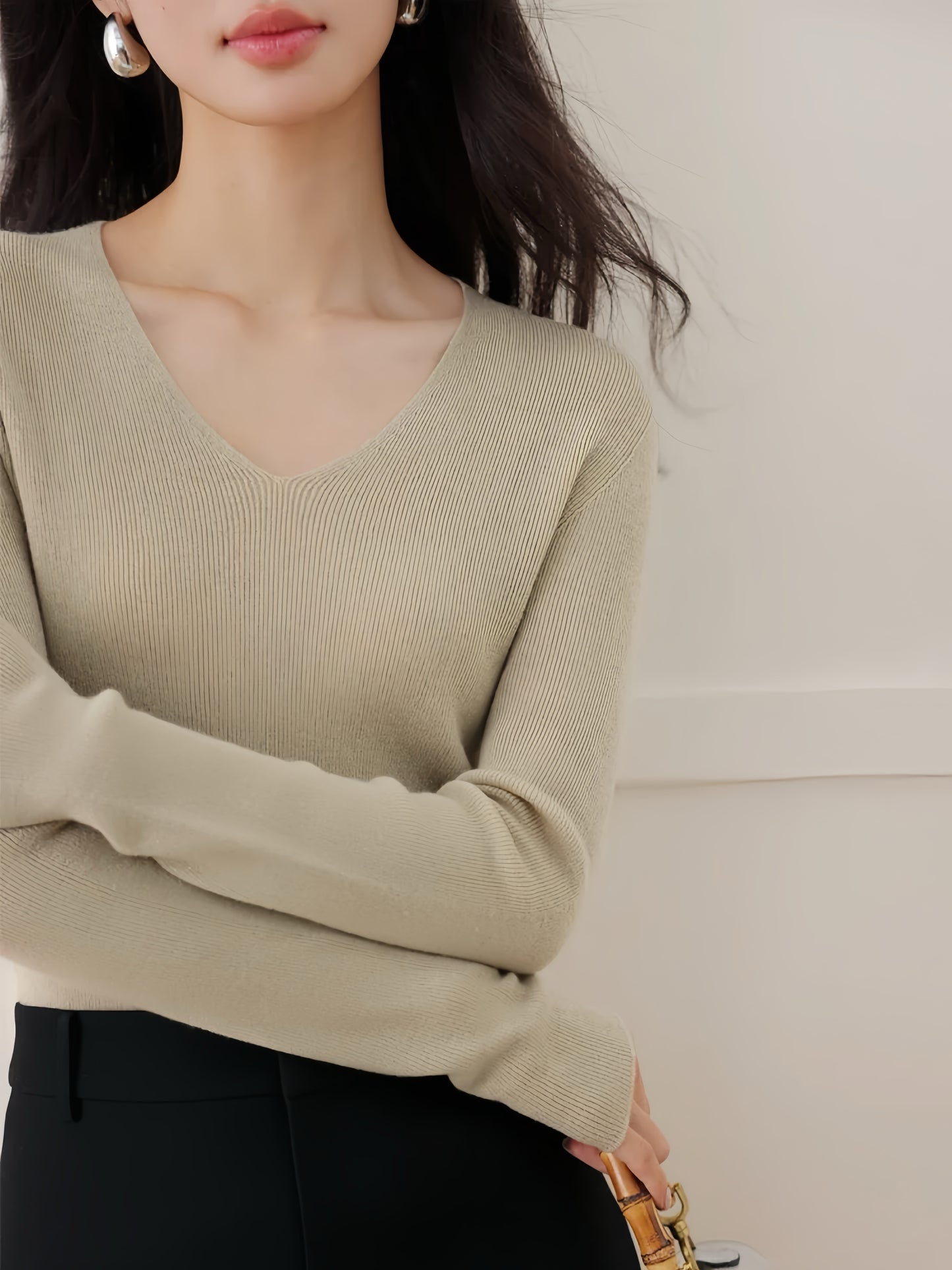 Seamless Wool V Neck Knit Bottom Shirt